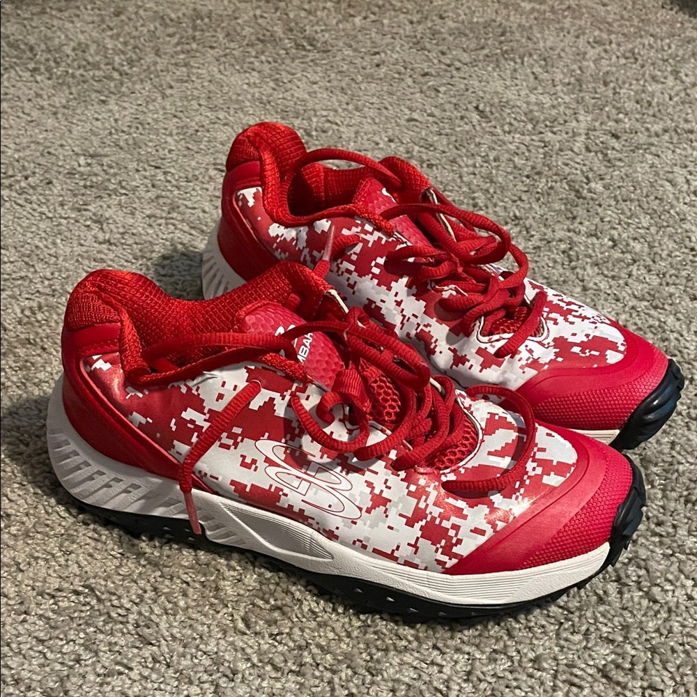 Stylish Red Athletic Shoes for Women